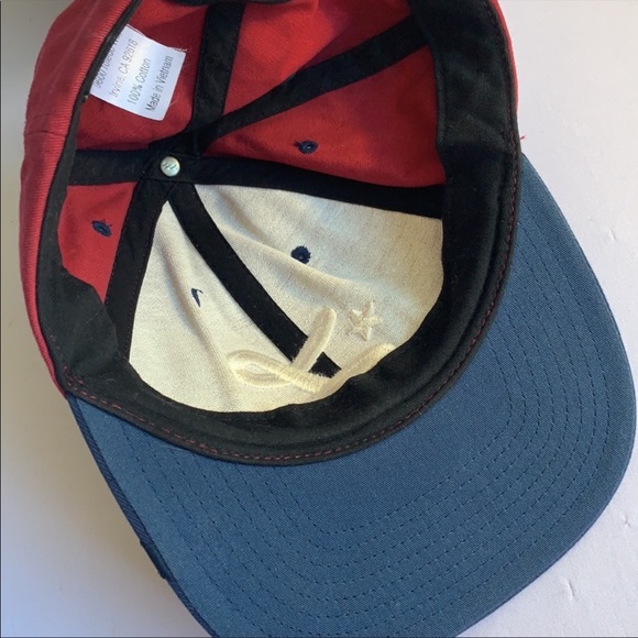 LRG HAT AND SWEATSHIRT BUNDLE SMALL - Picture 15 of 16